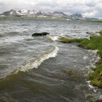 ფარავნის ნაპირთან